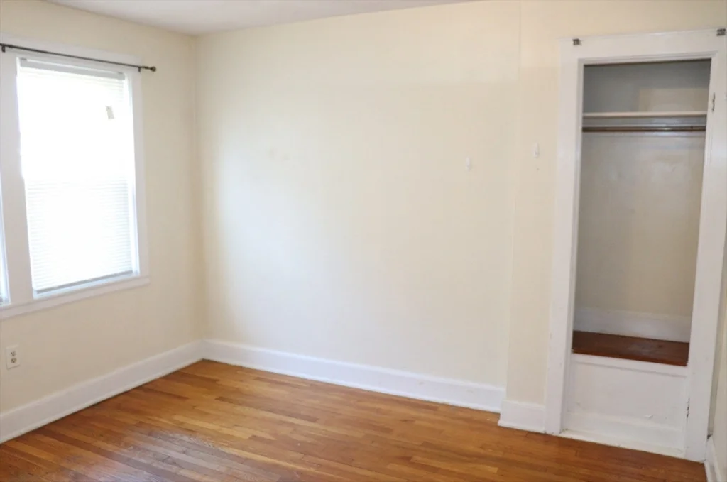 2 bed, 1 bath apartment for rent at 40 Baker Ave Unit 1, Quincy — photo 10 of 18
