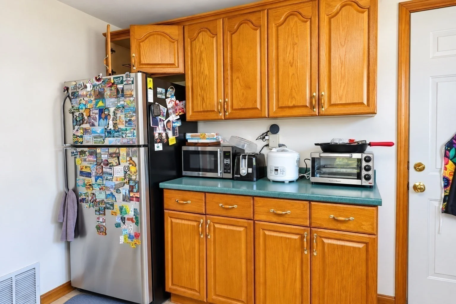2 bed, 1 bath apartment for rent at 40 Baker Ave Unit 2, Quincy — photo 6 of 15