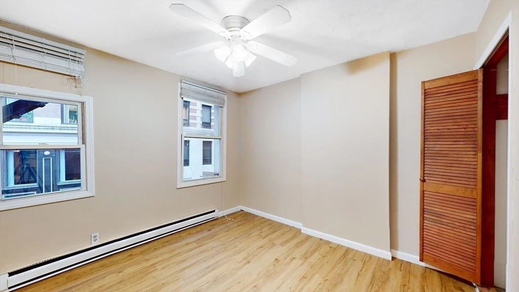 2 bed, 1 bath apartment for rent at 40 Batterymarch St Unit 3, Boston Downtown — photo 4 of 15