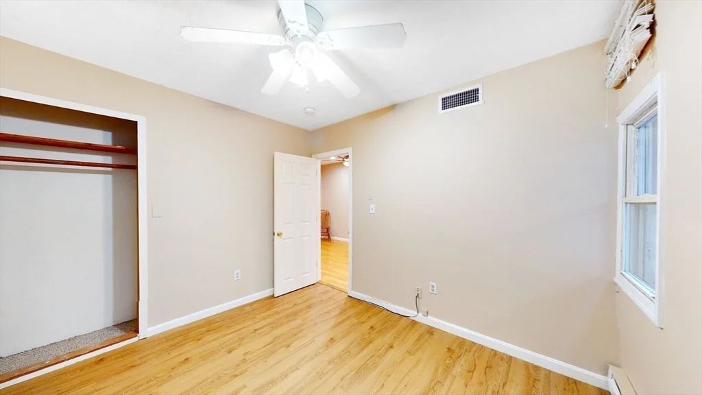 2 bed, 1 bath apartment for rent at 40 Batterymarch St Unit 3, Boston Downtown — photo 6 of 15