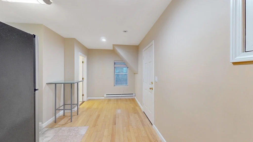 2 bed, 1 bath apartment for rent at 40 Batterymarch St Unit 3, Boston Downtown — photo 13 of 15