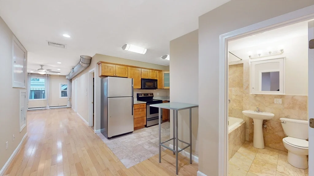 2 bed, 1 bath apartment for rent at 40 Batterymarch St Unit 3, Boston Downtown