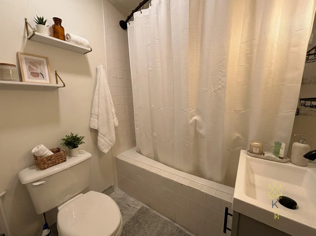 2.5 bed, 2 bath apartment for rent at 40 Baxter St Unit 6, South Boston — photo 5 of 8