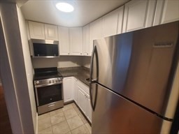 1 bed, 1 bath apartment for rent at 40 Bigelow Unit 3, Quincy Center — photo 2 of 9