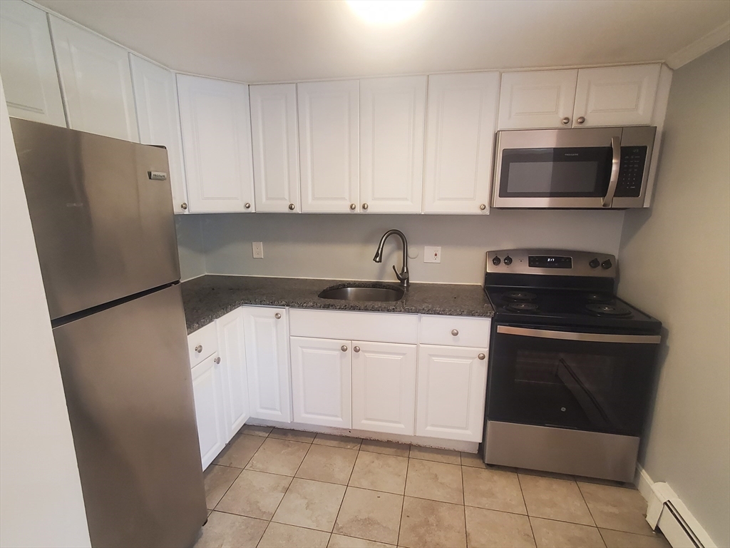1 bed, 1 bath apartment for rent at 40 Bigelow Unit A, Quincy Center