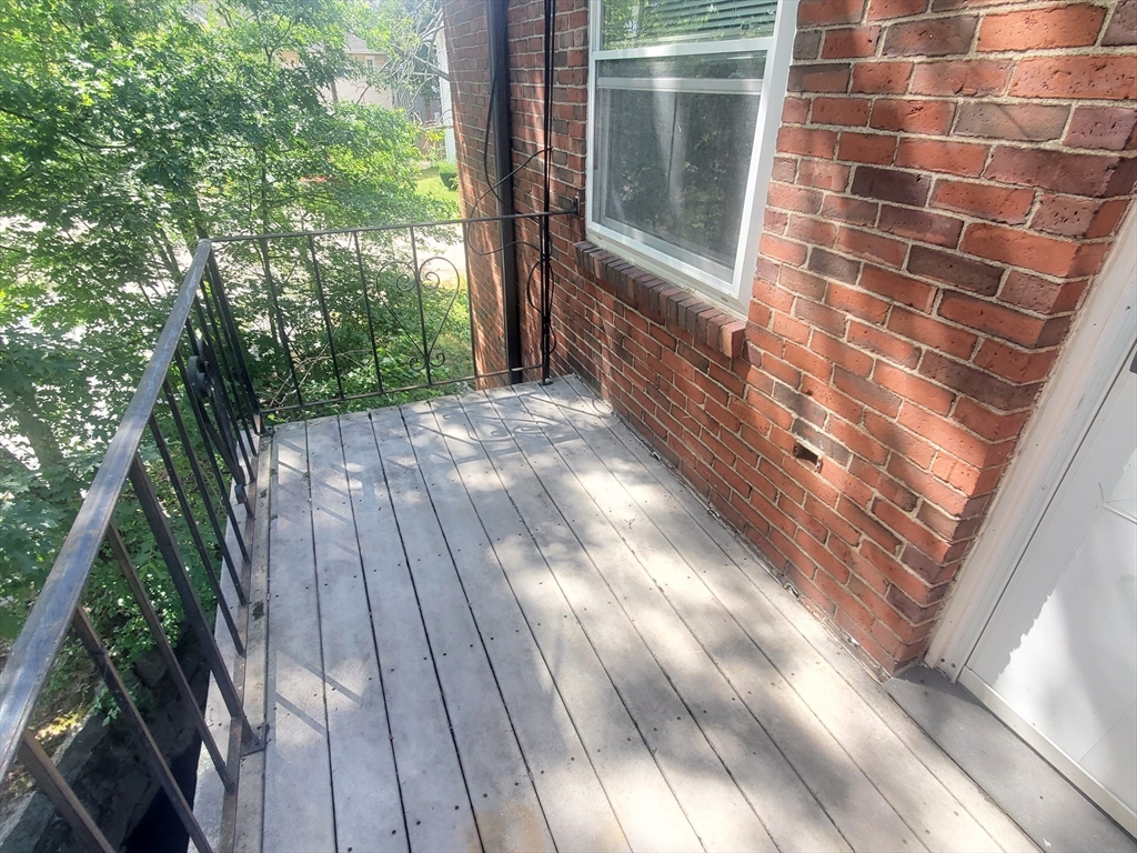 1 bed, 1 bath apartment for rent at 40 Bigelow Unit A, Quincy Center — photo 9 of 12