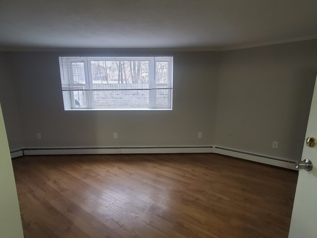 1 bed, 1 bath apartment for rent at 40 Bigelow Unit E, Quincy Center — photo 2 of 9
