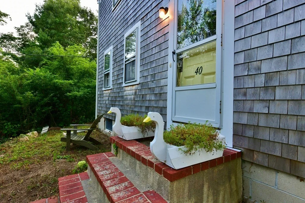 3 bed, 2 bath apartment for rent at 40 Bournedale Rd Unit NIGHT/WK, Bournedale — photo 3 of 31