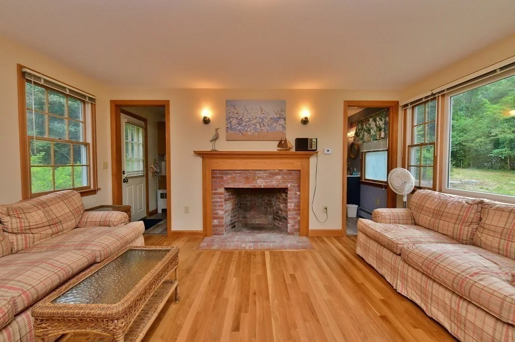 3 bed, 2 bath apartment for rent at 40 Bournedale Rd Unit WINTER, Bournedale — photo 1 of 18