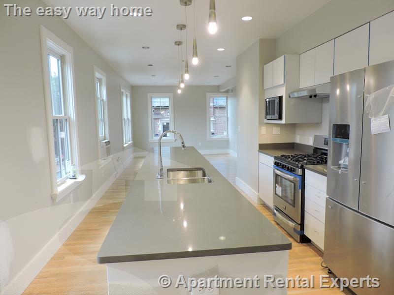 3 bed, 3 bath apartment for rent at 40 Bow St Unit 1, Harvard Square — photo 2 of 14