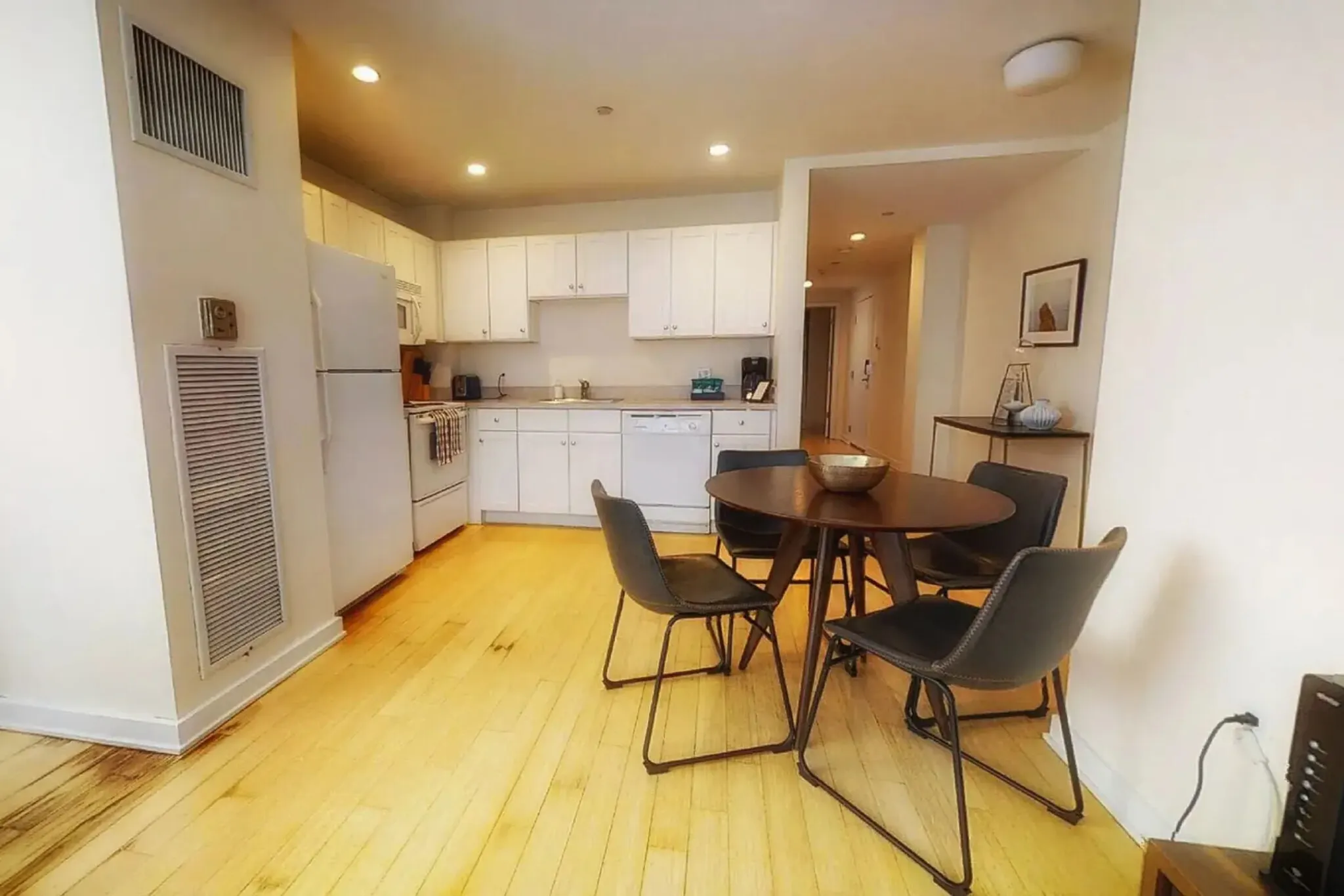 1 bed, 1 bath apartment for rent at 40 Boylston St Unit 204, Boston Downtown — photo 15 of 27