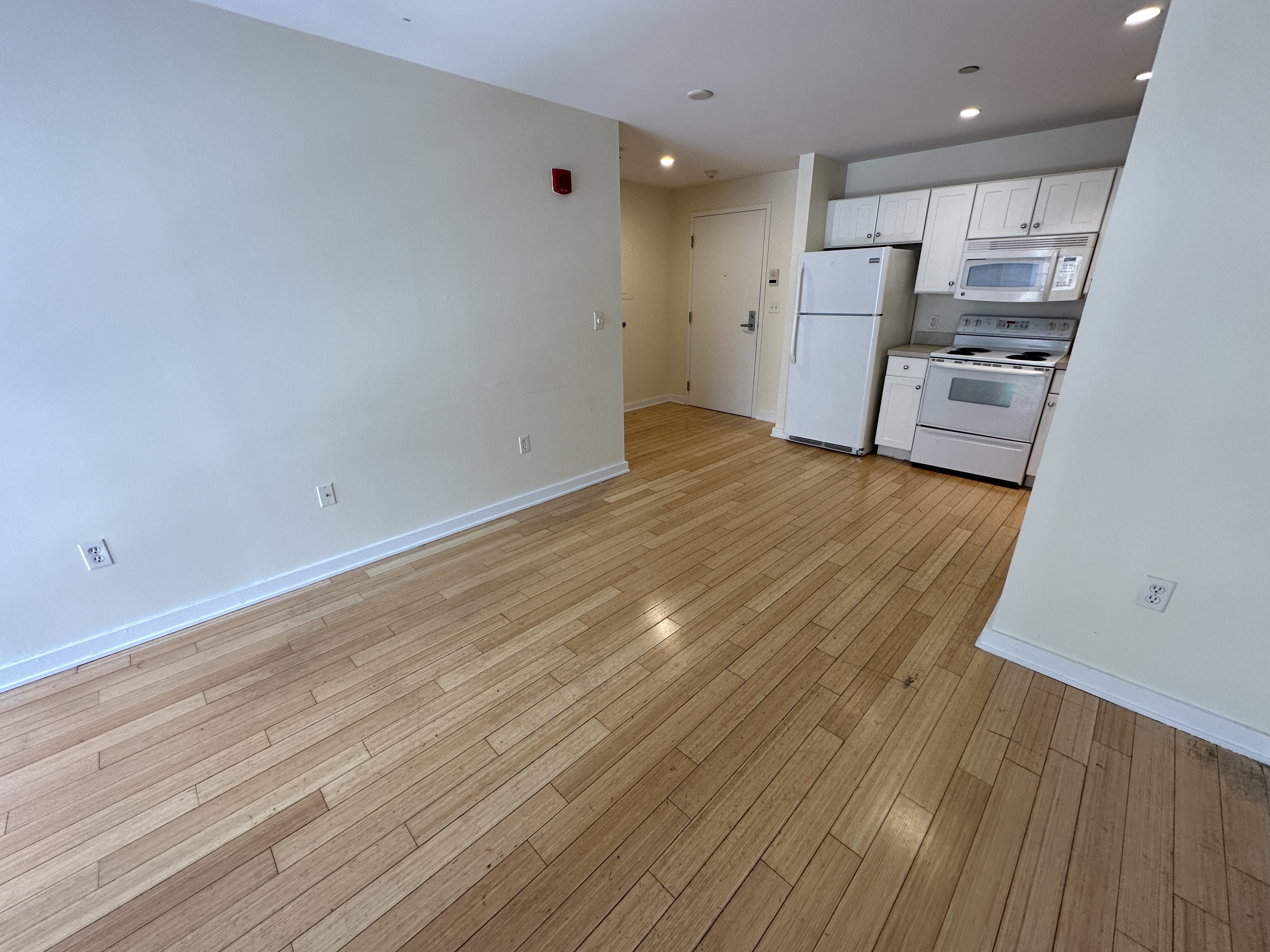 1 bed, 1 bath apartment for rent at 40 Boylston St Unit 204-CF, Boston Downtown — photo 3 of 10