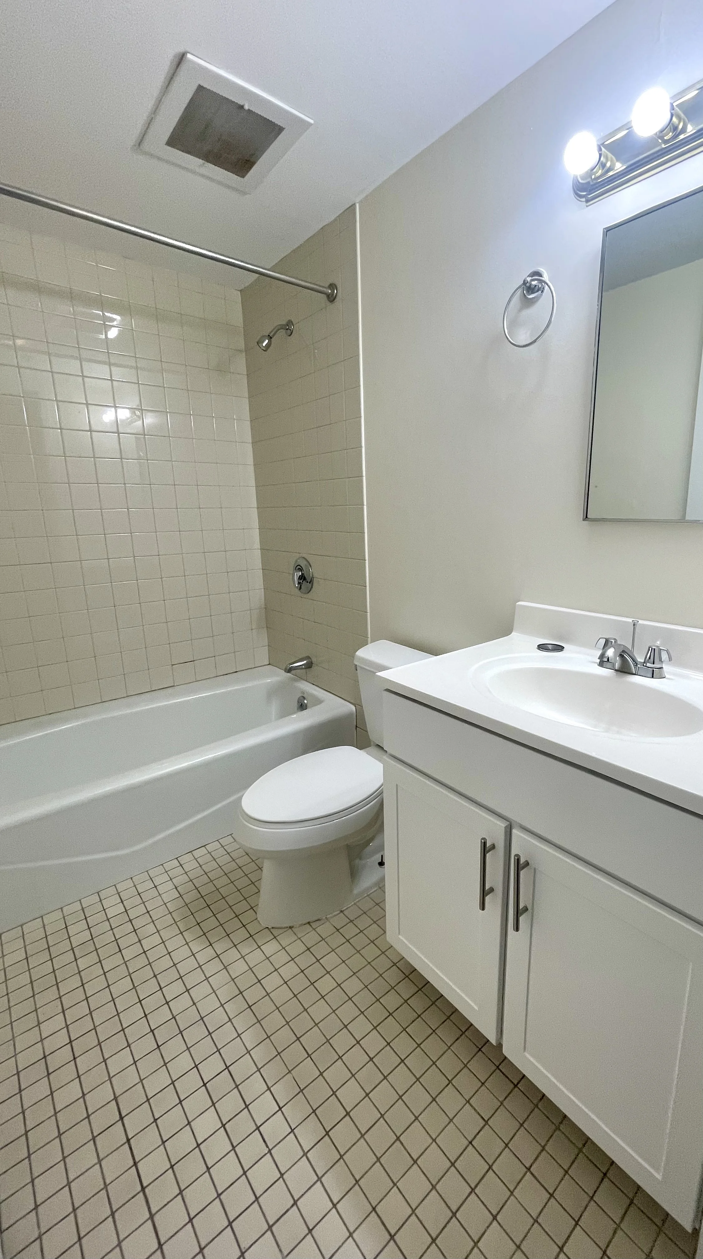 2 bed, 2 bath apartment for rent at 40 Boylston St Unit 206, Boston Downtown — photo 11 of 16
