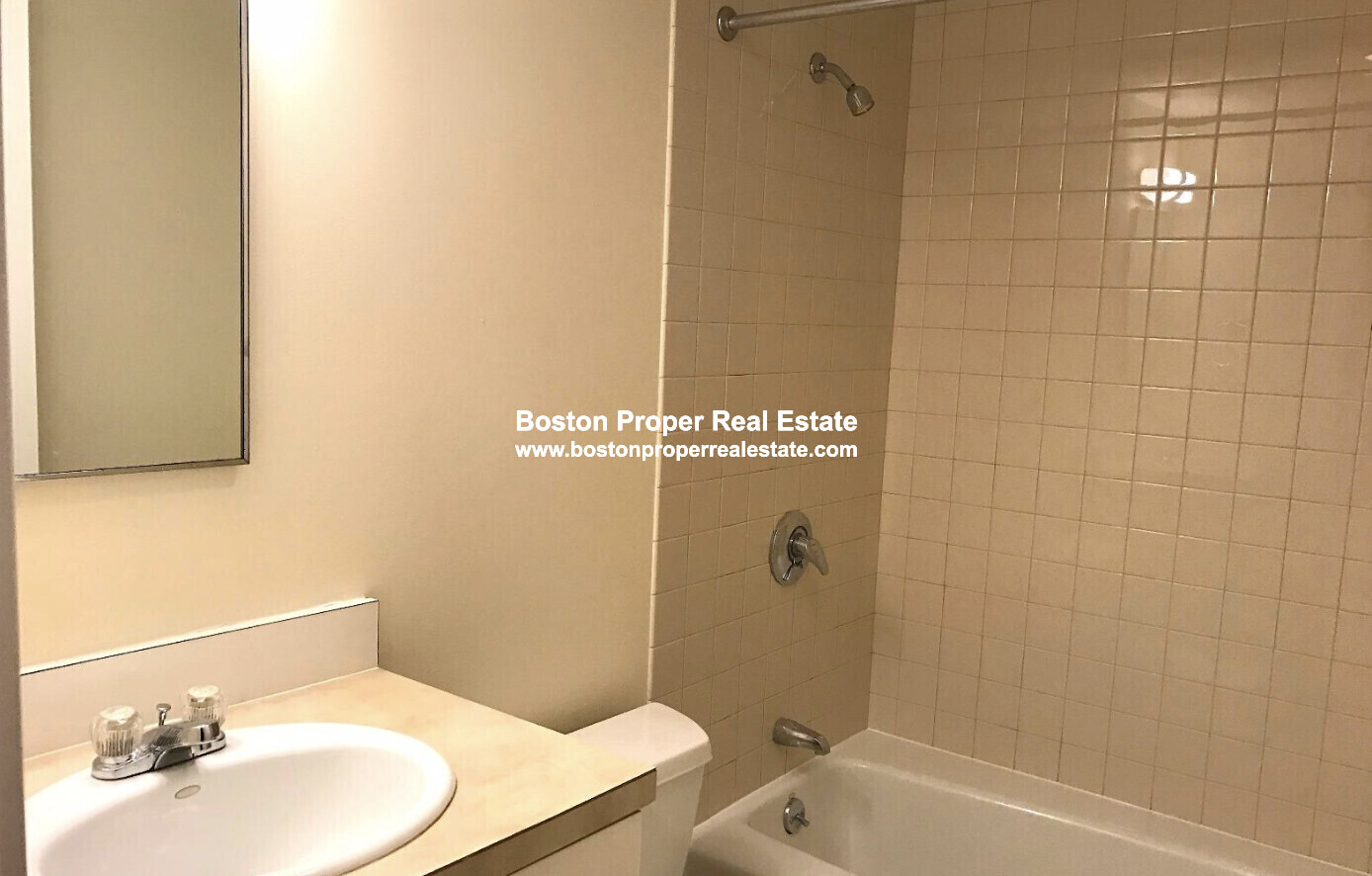 2 bed, 1 bath apartment for rent at 40 Boylston St Unit 208, Boston Downtown — photo 5 of 9