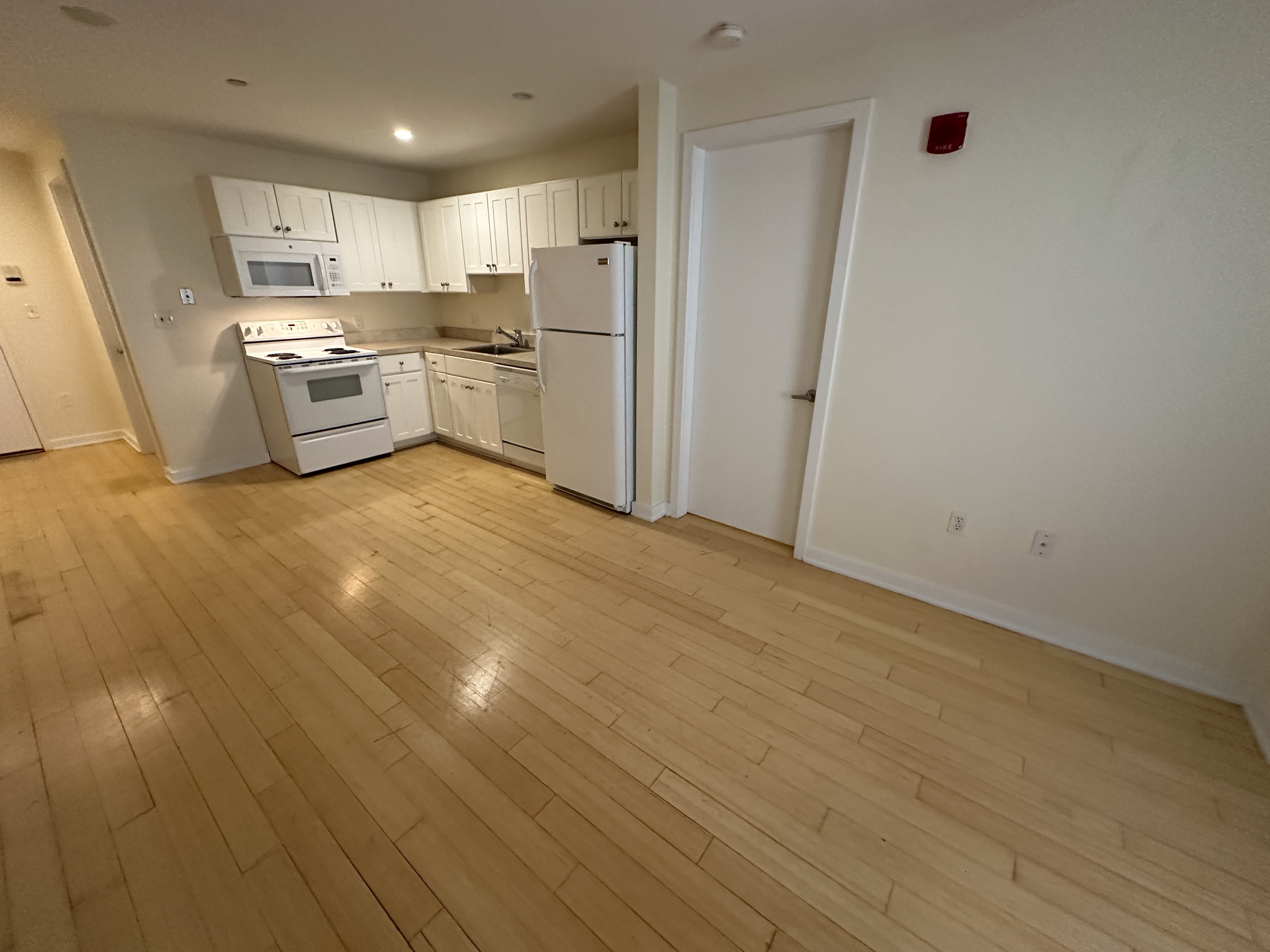 1 bed, 1 bath apartment for rent at 40 Boylston St Unit 307-CF, Boston Downtown — photo 3 of 13