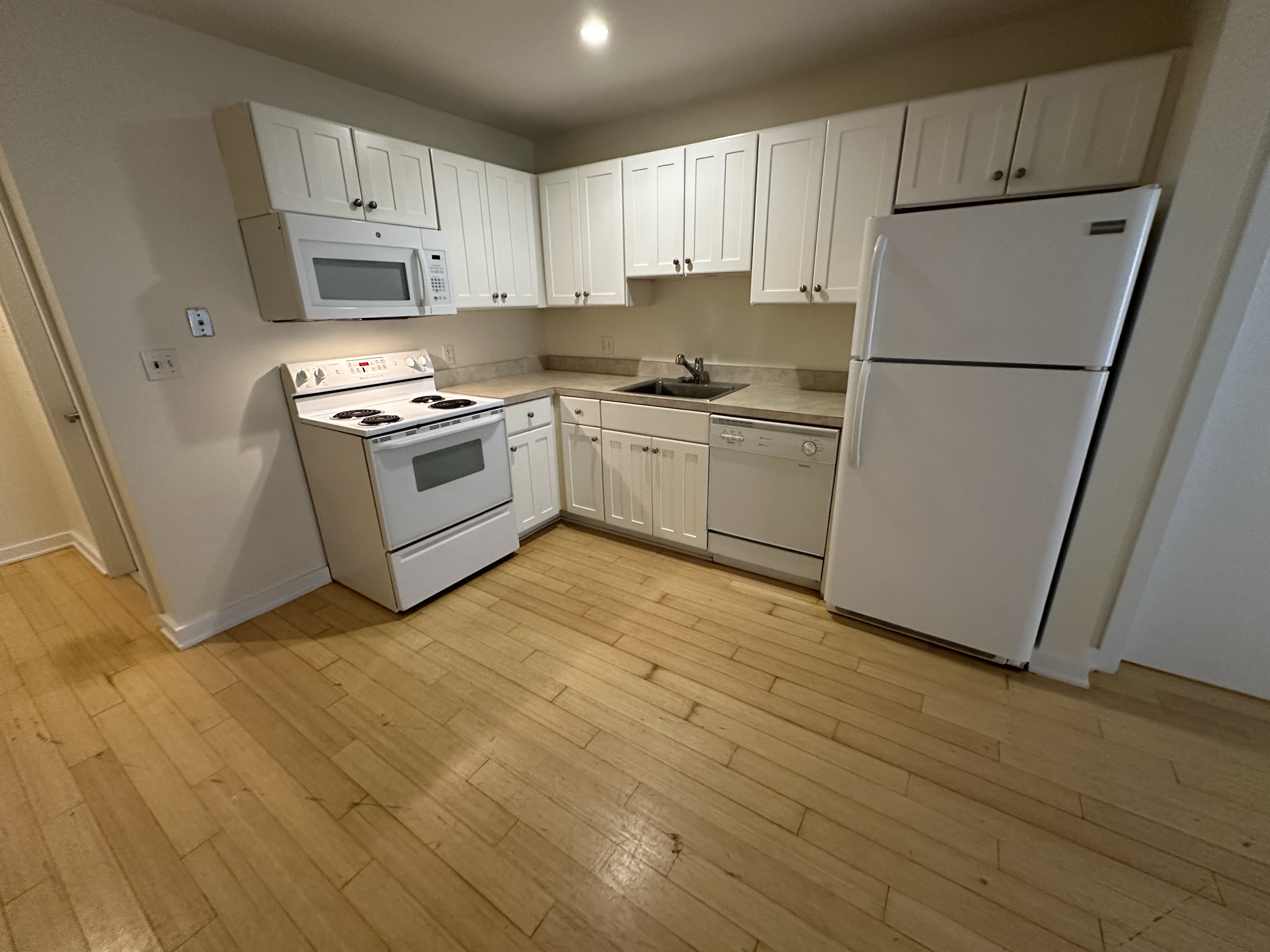 1 bed, 1 bath apartment for rent at 40 Boylston St Unit 307-CF, Boston Downtown — photo 6 of 13