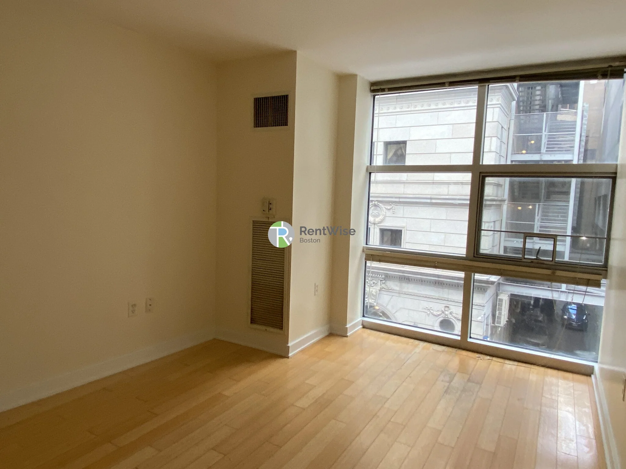 1 bed, 1 bath apartment for rent at 40 Boylston St Unit 401, Boston Downtown — photo 3 of 15