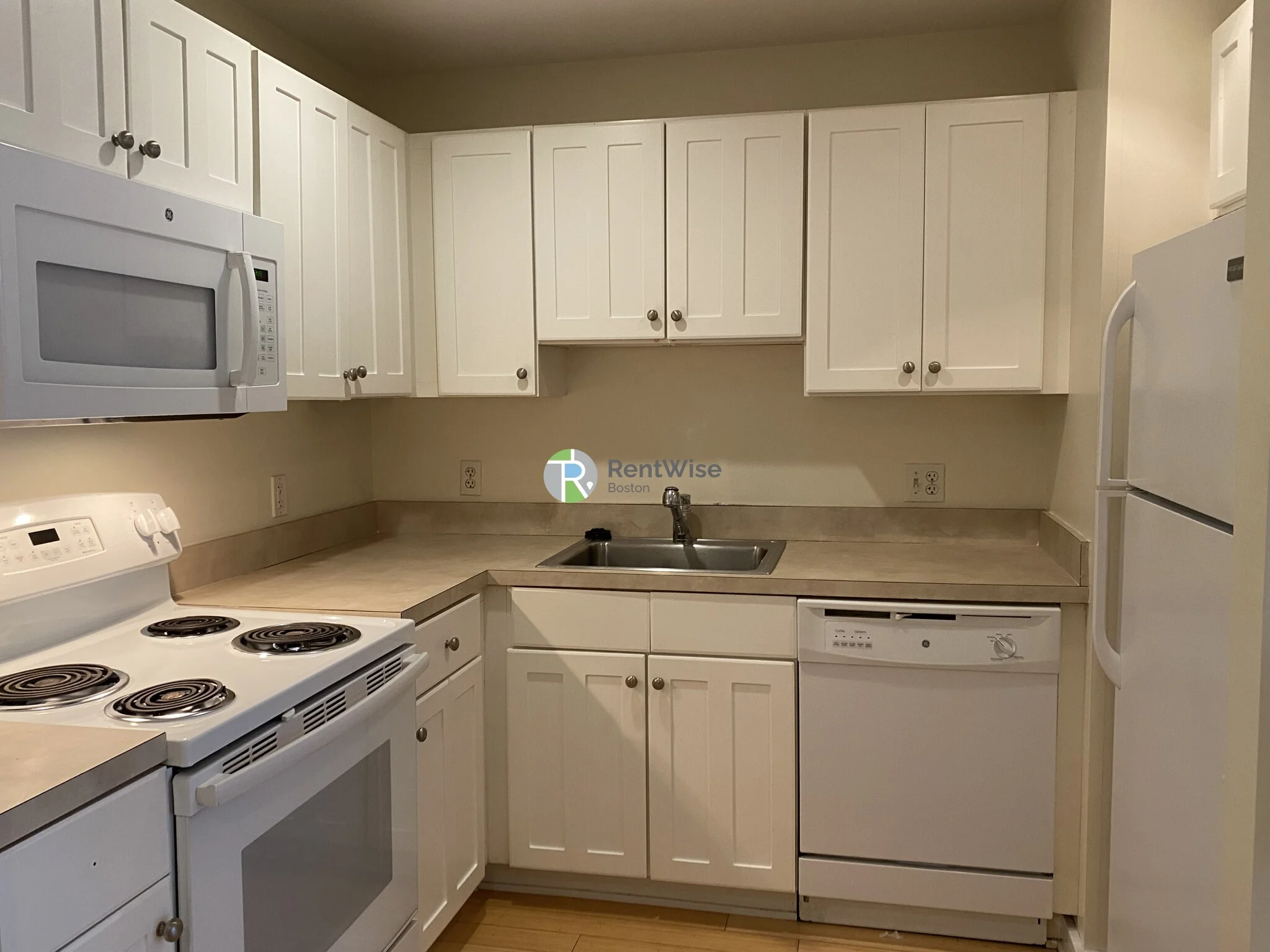 1 bed, 1 bath apartment for rent at 40 Boylston St Unit 401, Boston Downtown — photo 7 of 15