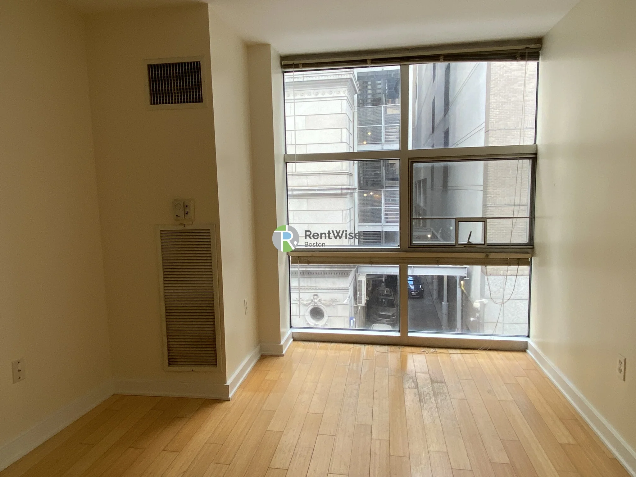 1 bed, 1 bath apartment for rent at 40 Boylston St Unit 401, Boston Downtown — photo 2 of 15