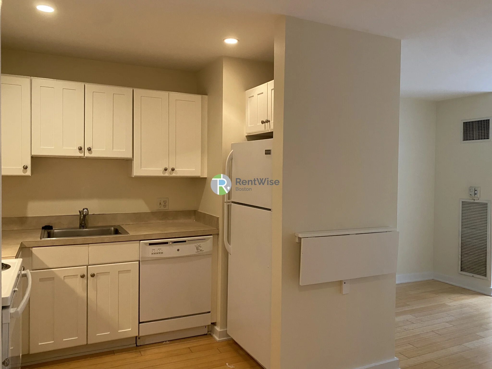 1 bed, 1 bath apartment for rent at 40 Boylston St Unit 401, Boston Downtown — photo 6 of 15
