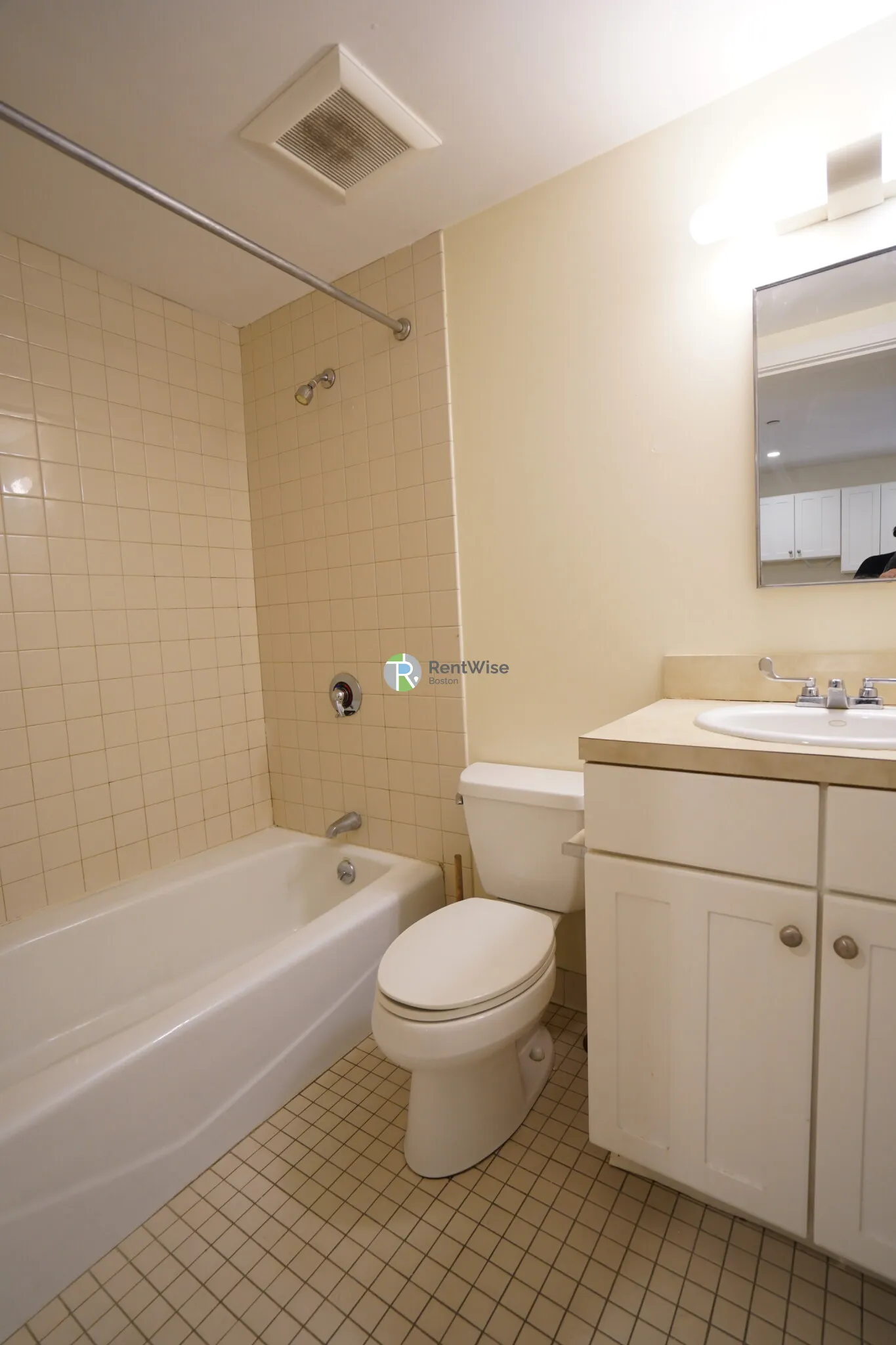 1 bed, 1 bath apartment for rent at 40 Boylston St Unit 403, Boston Downtown — photo 7 of 12
