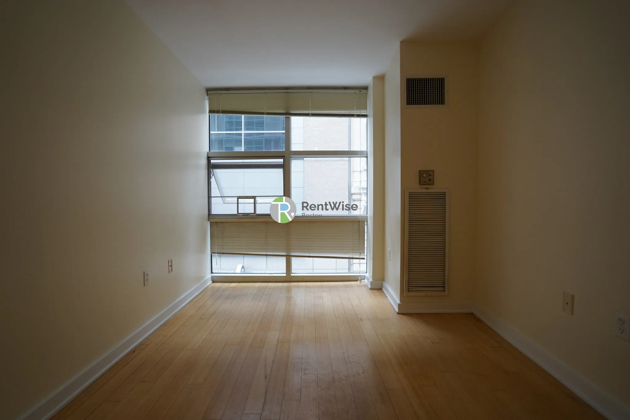 1 bed, 1 bath apartment for rent at 40 Boylston St Unit 403, Boston Downtown — photo 2 of 12