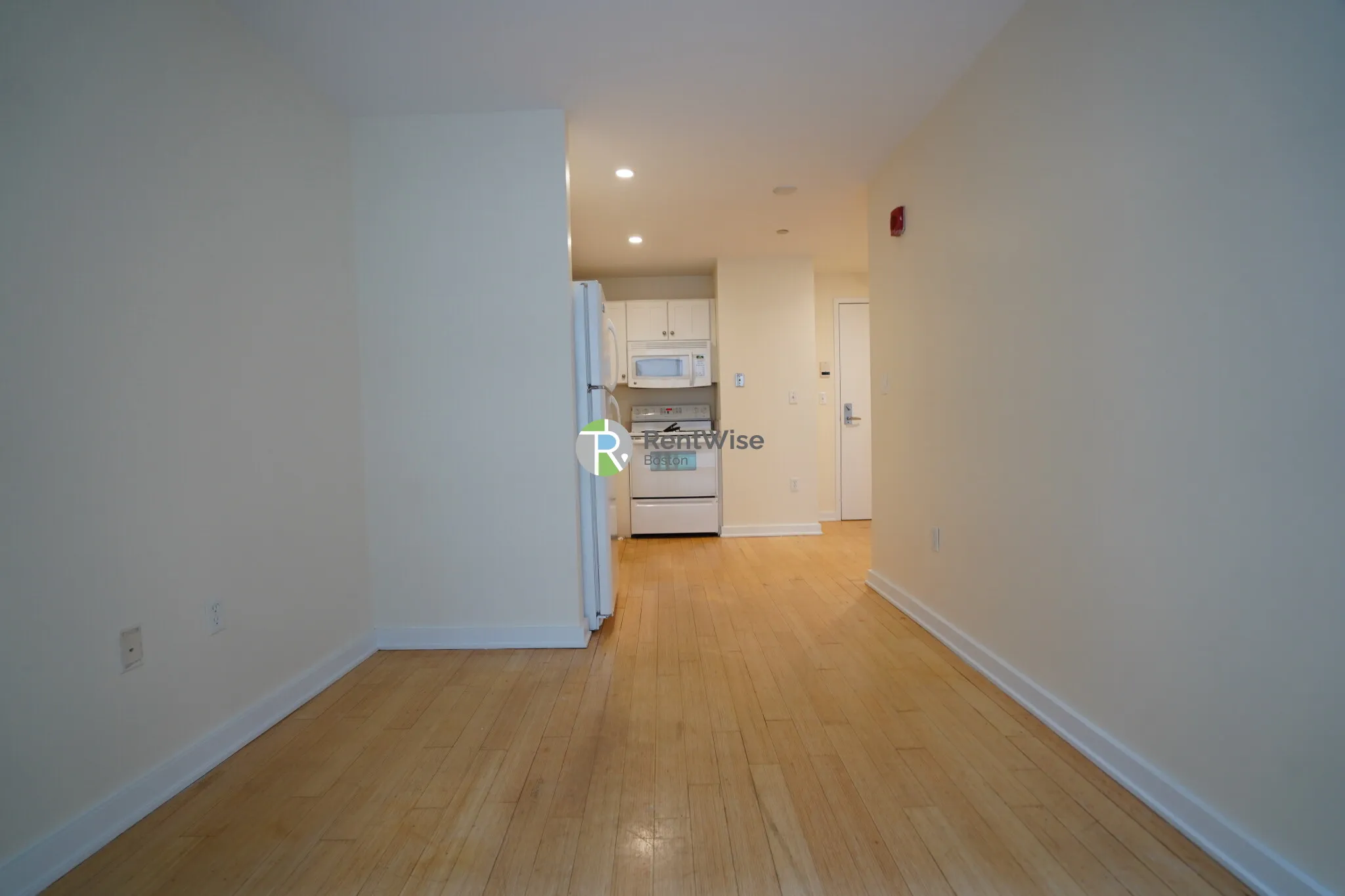 1 bed, 1 bath apartment for rent at 40 Boylston St Unit 403, Boston Downtown — photo 3 of 12