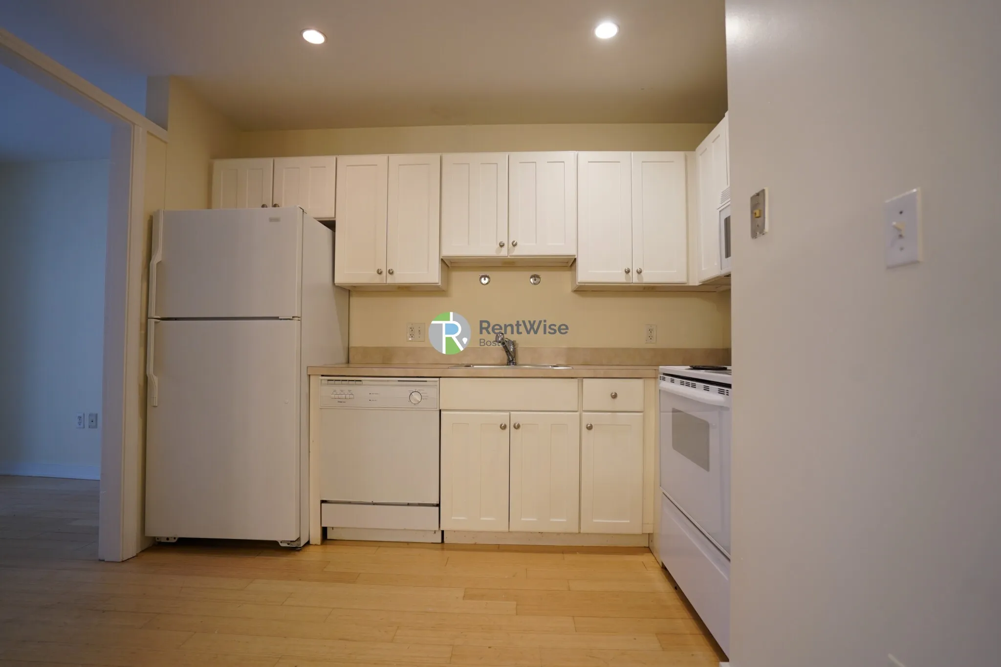 1 bed, 1 bath apartment for rent at 40 Boylston St Unit 503, Boston Downtown — photo 5 of 12