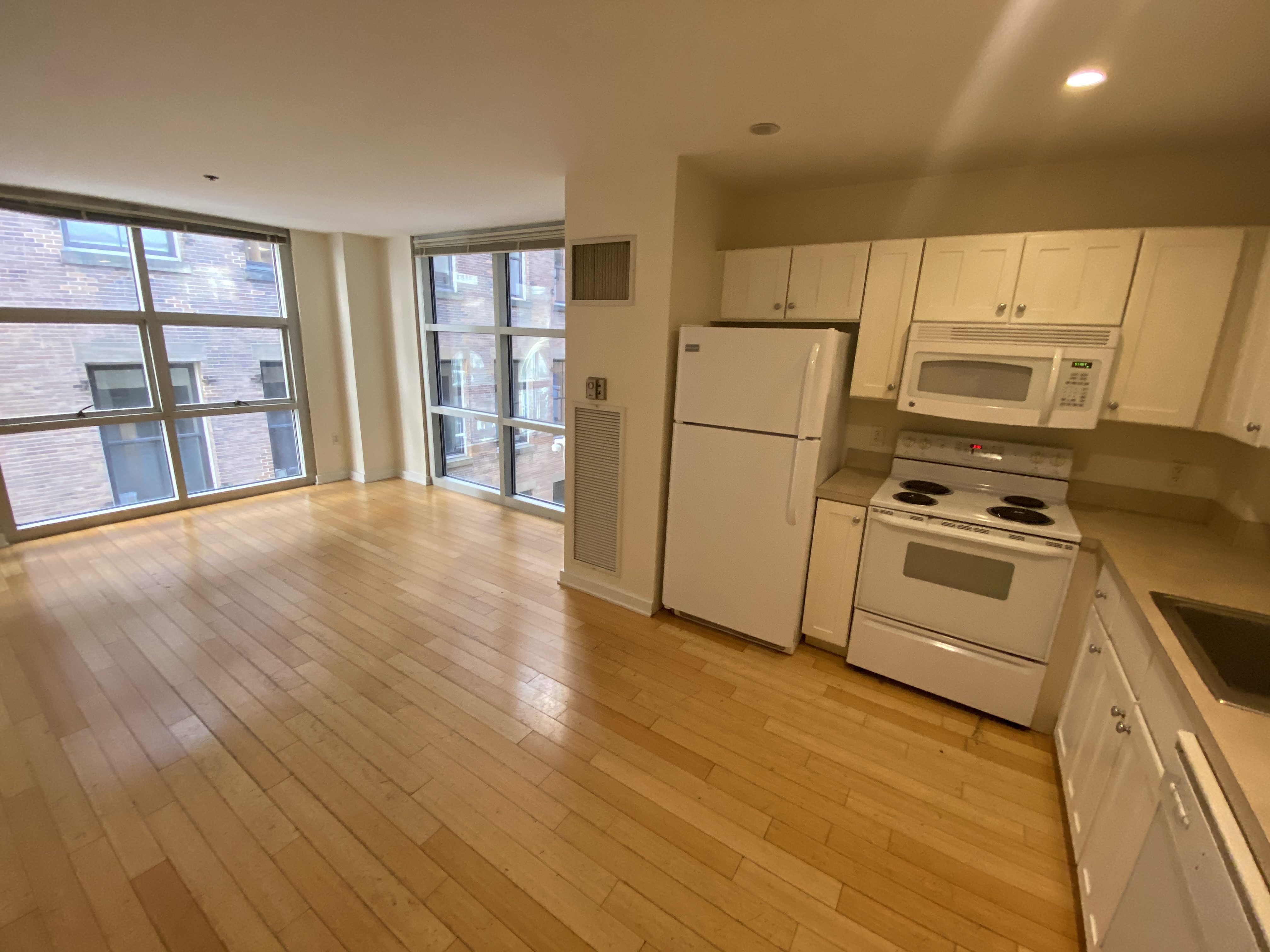 2 bed, 2 bath apartment for rent at 40 Boylston St Unit PH6-CF, Boston Downtown — photo 1 of 15