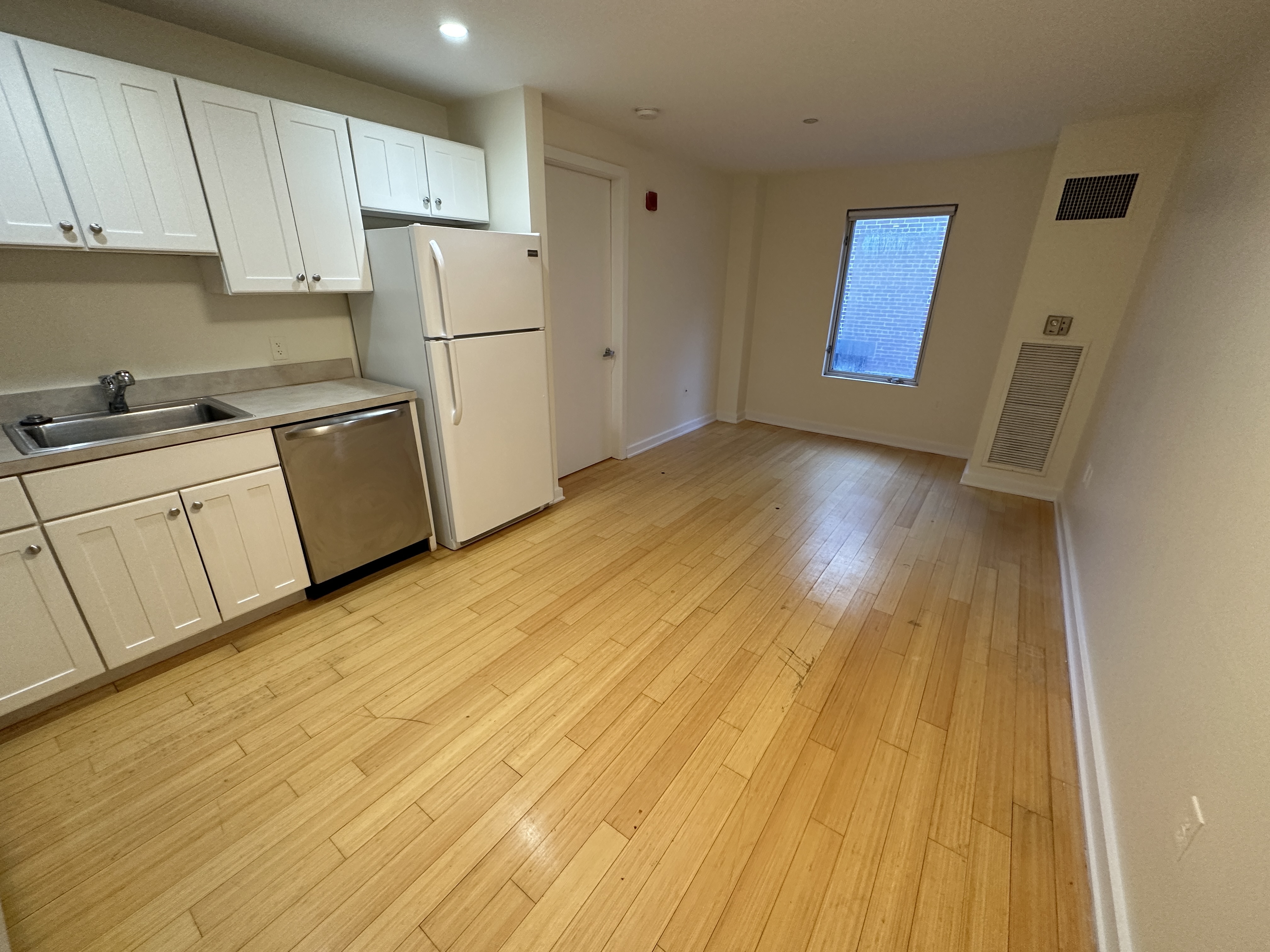 1 bed, 1 bath apartment for rent at 40 Boylston St Unit PH7-CF, Boston Downtown — photo 1 of 12
