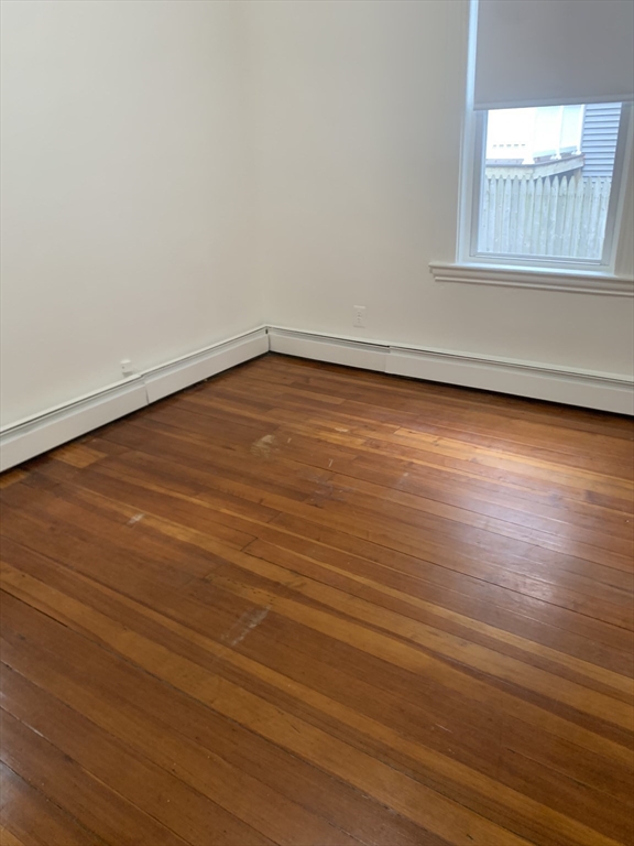 3 bed, 1 bath apartment for rent at 40 Brackett St Unit 1, Oak Square — photo 3 of 9