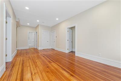 3 bed, 1 bath apartment for rent at 40 Brackett St Unit 2, Oak Square — photo 11 of 25