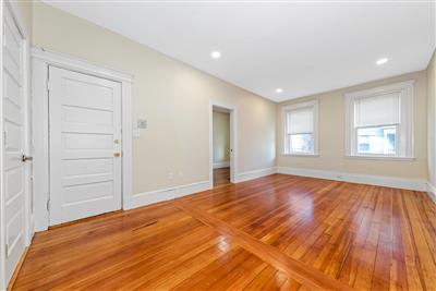 3 bed, 1 bath apartment for rent at 40 Brackett St Unit 2, Oak Square — photo 7 of 25