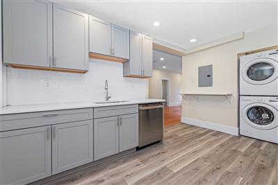 3 bed, 1 bath apartment for rent at 40 Brackett St Unit 2, Oak Square — photo 2 of 25