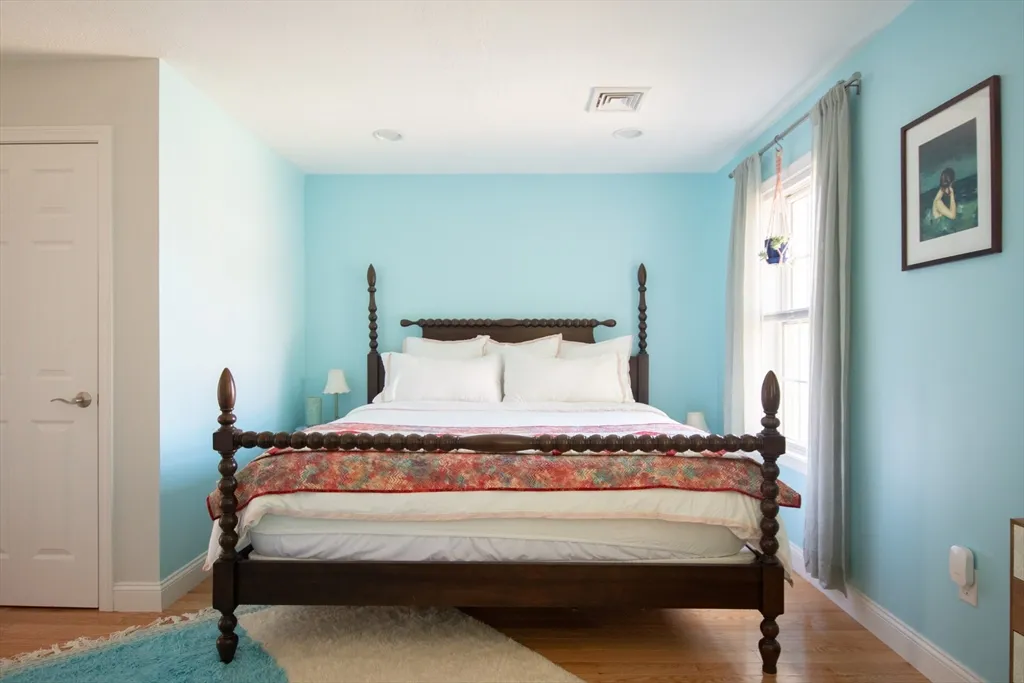 3 bed, 2 bath apartment for rent at 40 Brattle St Unit 7, Arlington — photo 7 of 15