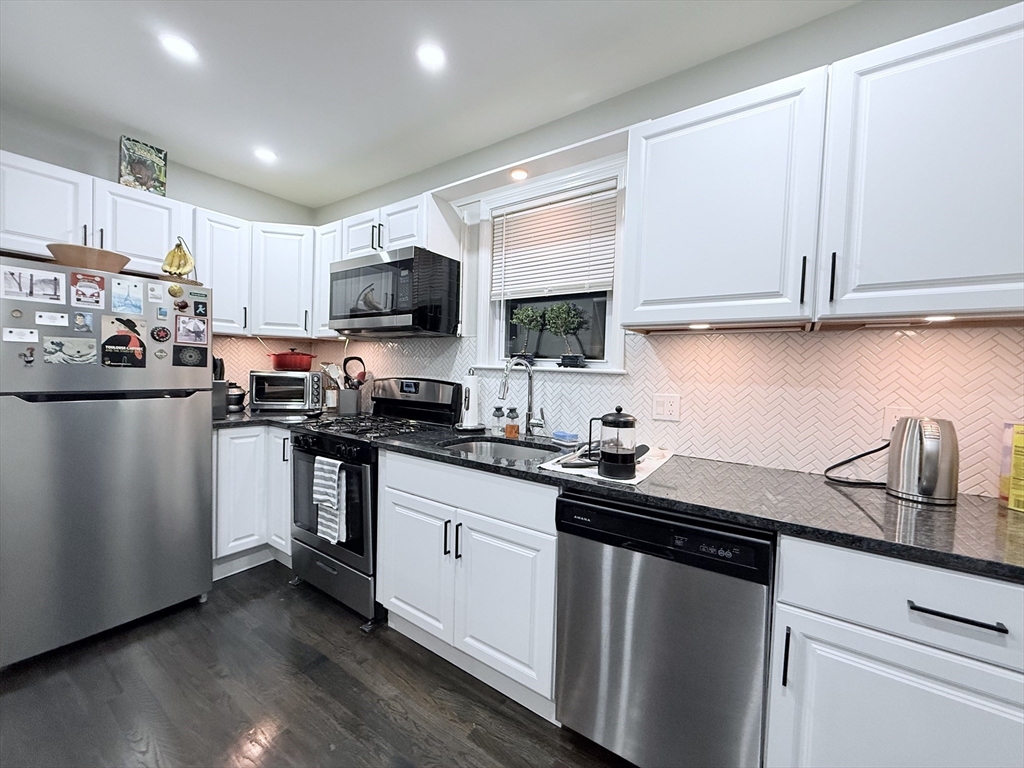 3 bed, 1 bath apartment for rent at 40 Breed St Unit 1, East Boston — photo 1 of 13