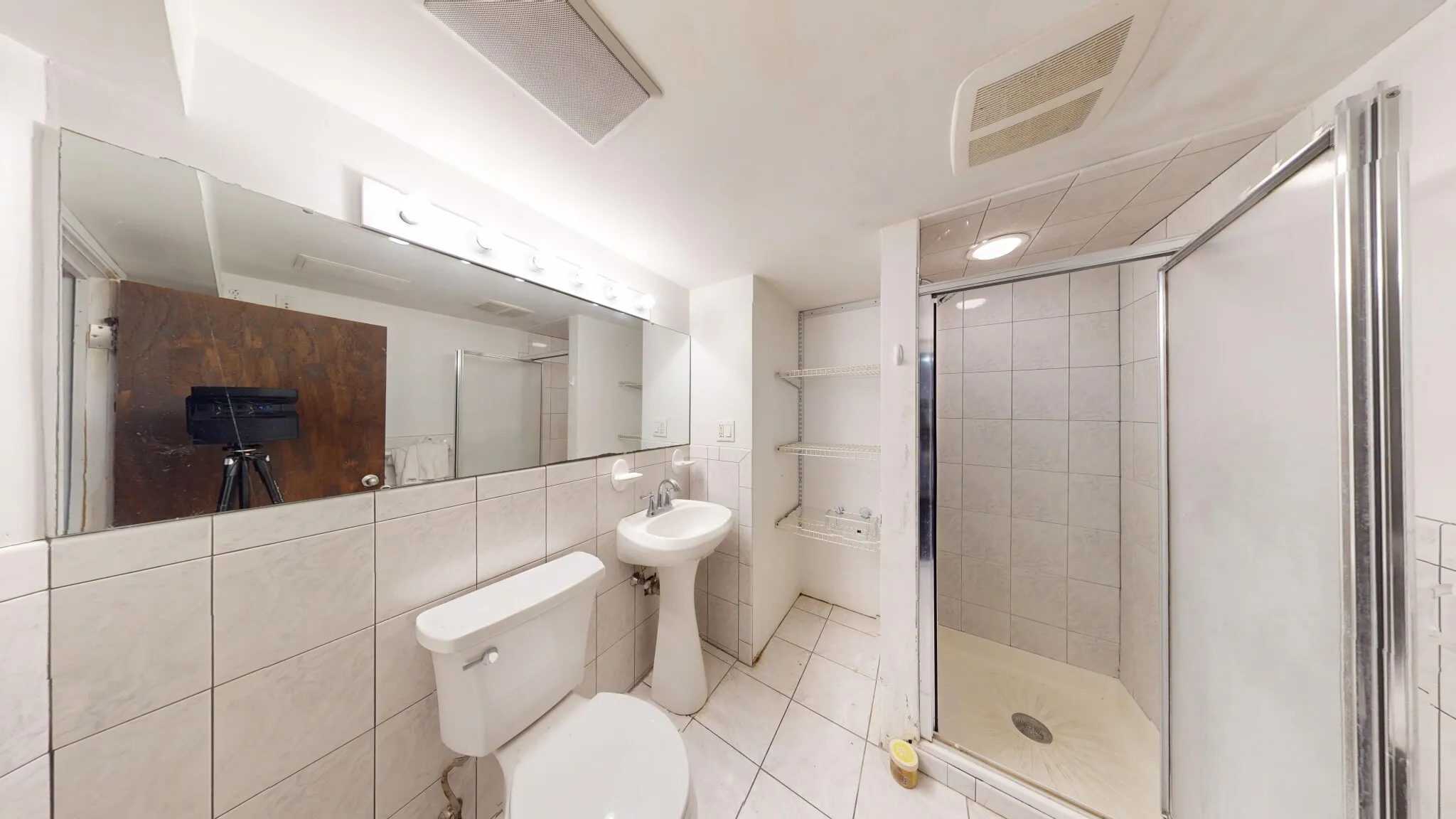 2 bed, 1 bath apartment for rent at 40 Bristol St Unit 1, Wellington-Harrington — photo 9 of 12