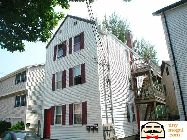1 bed, 1 bath apartment for rent at 40 Bristol St Unit 3, Wellington-Harrington — photo 9 of 9
