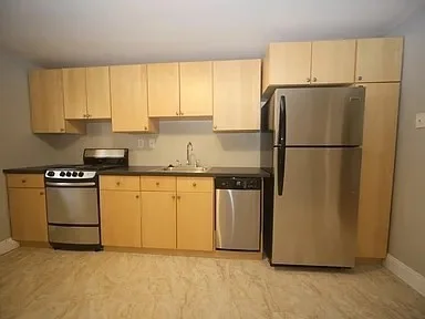 1 bed, 1 bath apartment for rent at 40 Bryon Rd Unit 2, West Roxbury — photo 4 of 11