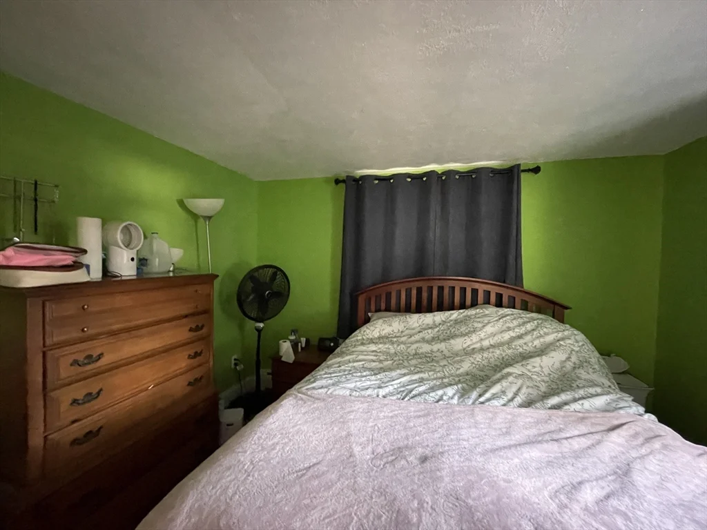 1 bed, 1 bath apartment for rent at 40 Bryon Rd Unit 2, West Roxbury — photo 8 of 11