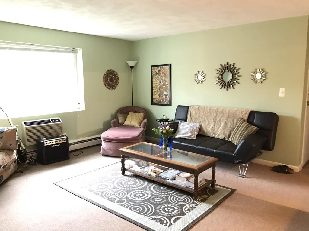1 bed, 1 bath apartment for rent at 40 Bryon Rd Unit 6, West Roxbury