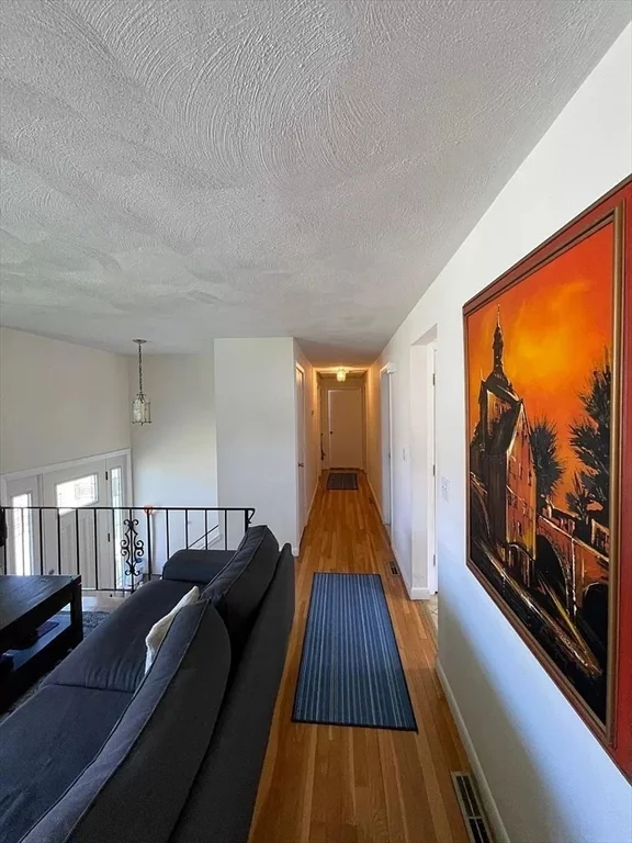3 bed, 2 bath apartment for rent at 40 Burning Tree Rd Unit 40, Natick — photo 21 of 40