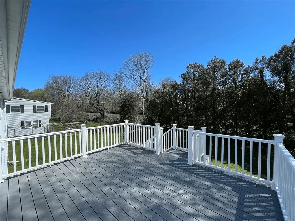 3 bed, 2 bath apartment for rent at 40 Burning Tree Rd Unit 40, Natick — photo 10 of 40