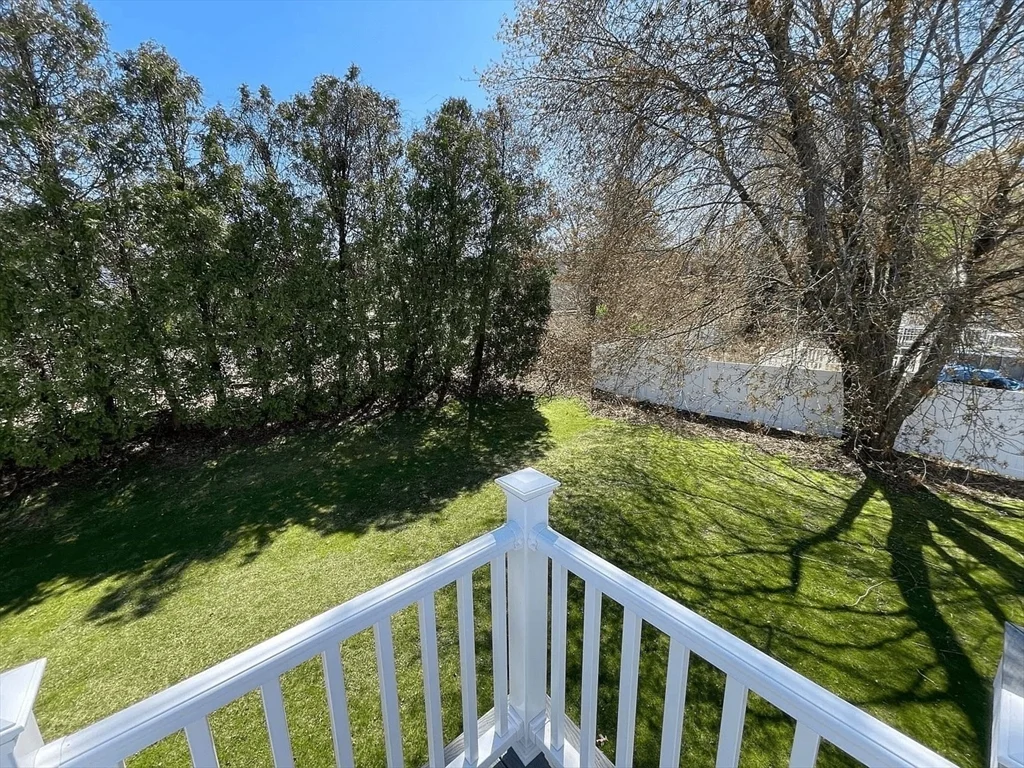 3 bed, 2 bath apartment for rent at 40 Burning Tree Rd Unit 40, Natick — photo 11 of 40