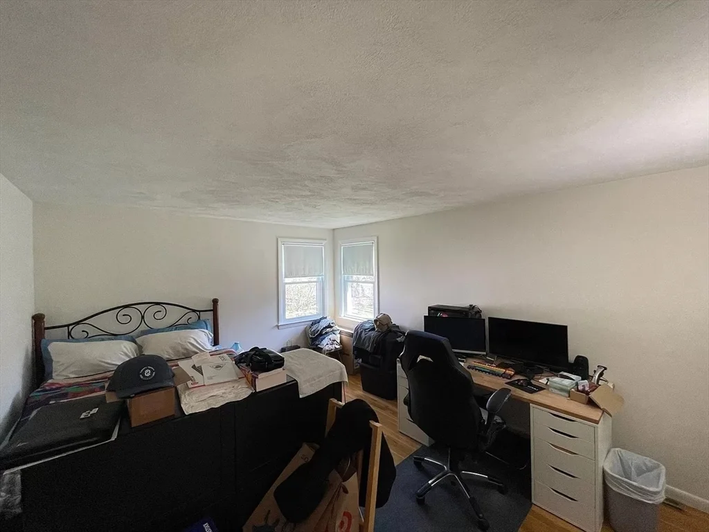 3 bed, 2 bath apartment for rent at 40 Burning Tree Rd Unit 40, Natick — photo 27 of 40