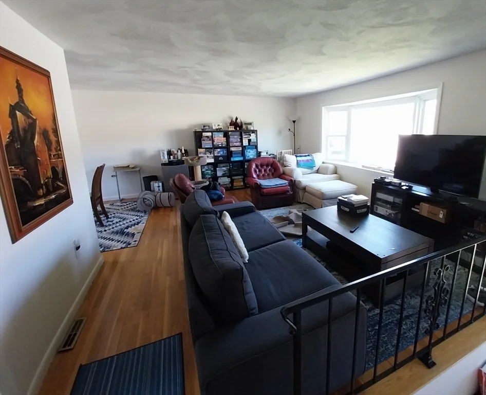 3 bed, 2 bath apartment for rent at 40 Burning Tree Rd Unit 40, Natick — photo 12 of 40