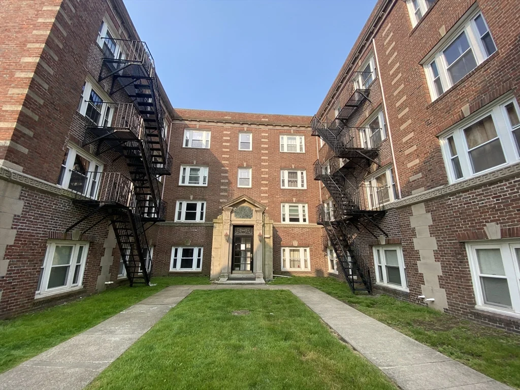 1 bed, 1 bath apartment for rent at 40 Butler Unit 104, Quincy Center — photo 5 of 6