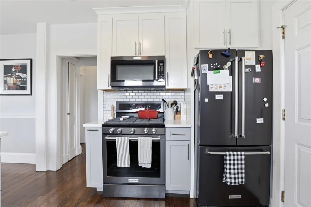 2 bed, 1 bath apartment for rent at 40 Buttonwood St Unit 2, Dorchester — photo 5 of 14
