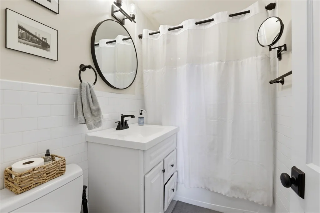 2 bed, 1 bath apartment for rent at 40 Buttonwood St Unit 2, Dorchester — photo 11 of 14