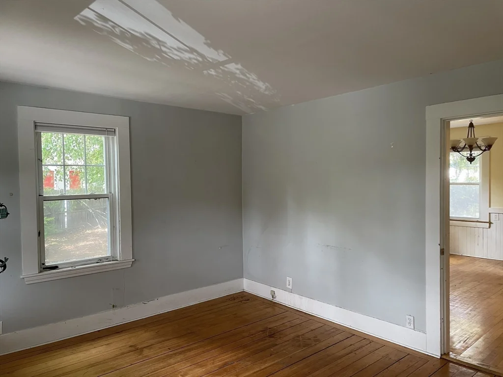 2 bed, 1 bath apartment for rent at 40 Butts St, Newton — photo 6 of 15